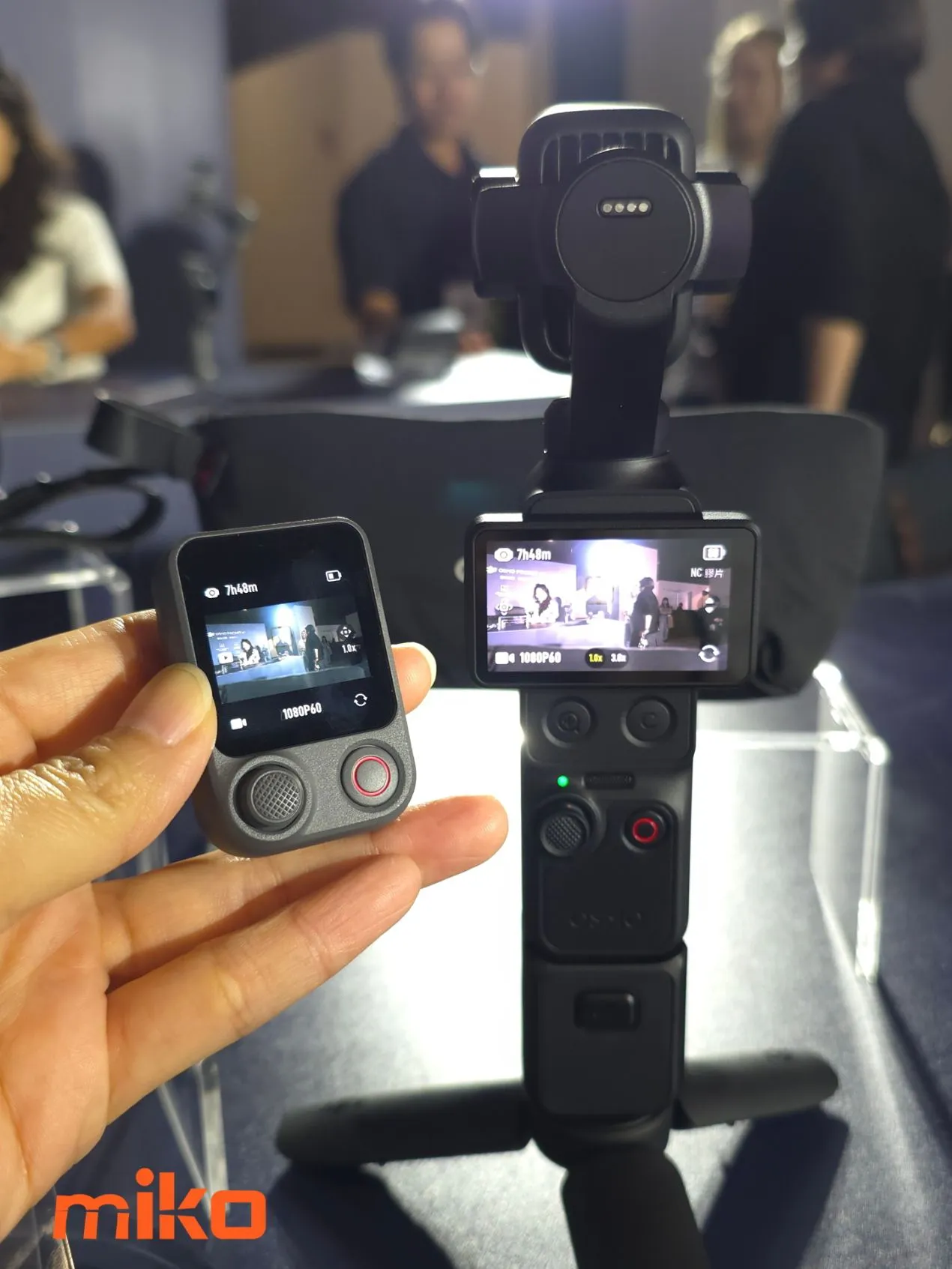 DJI Pocket 4P 支援 Osmo FrameTap 取景遙控器,實現遠端構圖與控制 DJI Pocket 4P 支援 Osmo FrameTap 取景遙控器,實現遠端構圖與控制