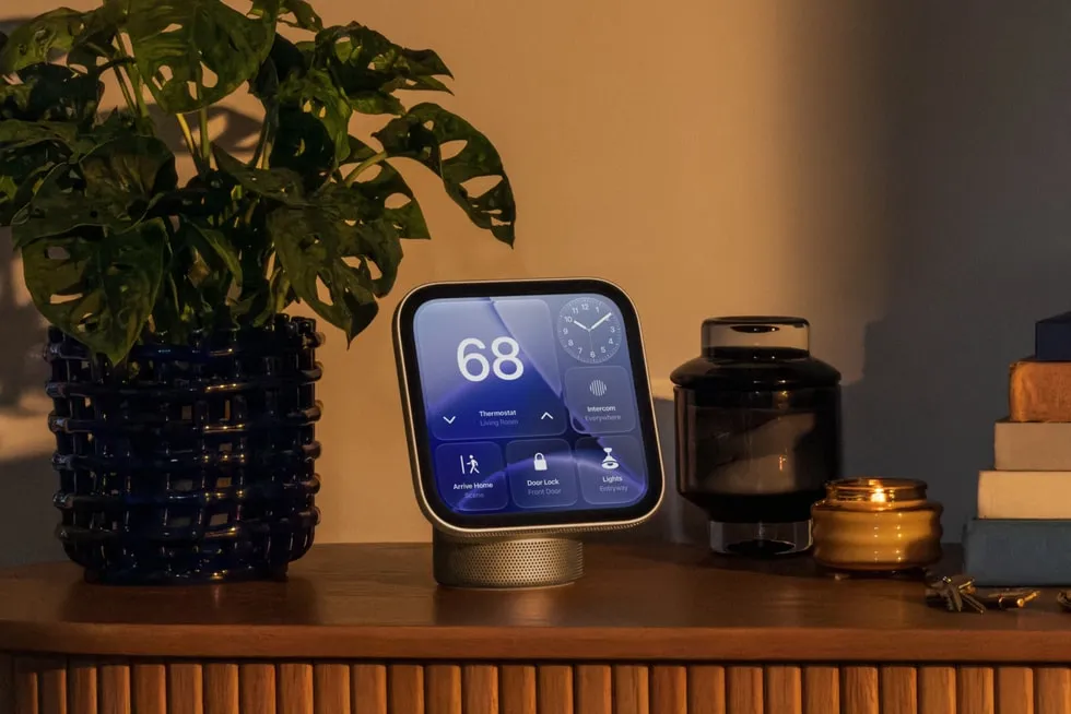 桌上型 Apple HomeView 適合放在茶几、中島或者床頭櫃