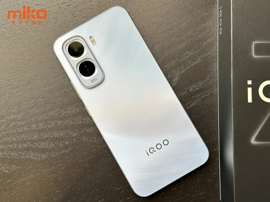 iQOO Z11 電競手機推薦 處理器 散熱 電池 規格比較