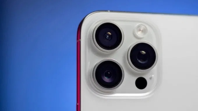 盤子還是 CP 值真高？  iPhone 16e 開箱評測：外觀 | 效能 | 相機