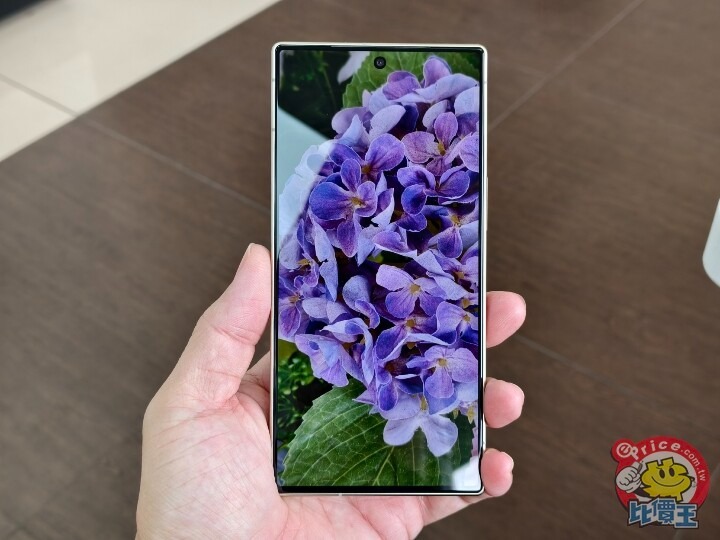 徠卡監製 5030 萬畫素三鏡頭  夏普推出全新旗艦 AQUOS R9 Pro 與中階機種 Sense9  