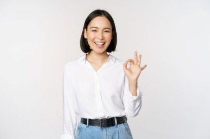 剩餘充電時間、通話保留、貪睡鬧鐘自訂。