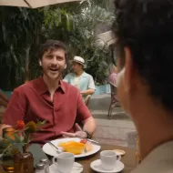 AirPods Pro 3 對話感知功能示意圖 AirPods Pro 3 對話感知功能示意圖