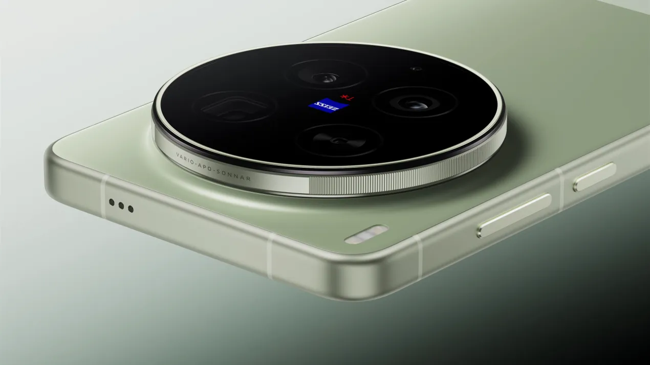 vivo X300 Ultra 具備業界首創的兩顆 2 億畫素鏡頭